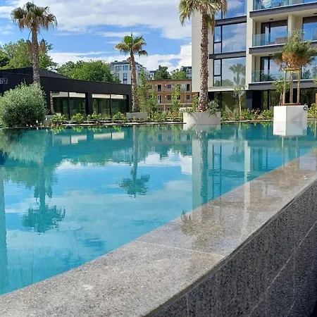 Marine Deluxe * سينتس قسطنطين وهيلينا