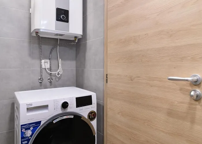 Marine Deluxe Aziz Konstantin ve Elena