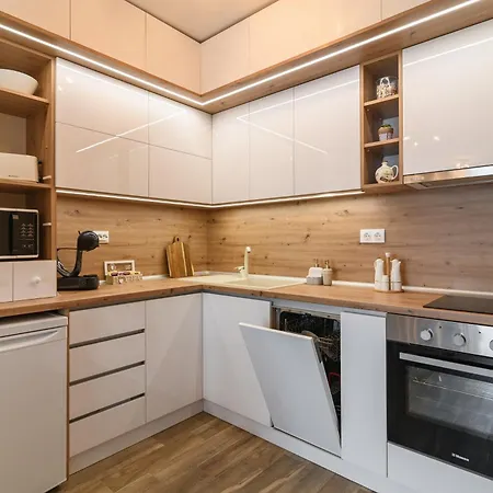 Marine Deluxe Apartman *