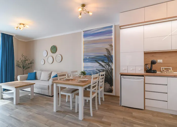 Marine Deluxe * Saints Constantine and Helena